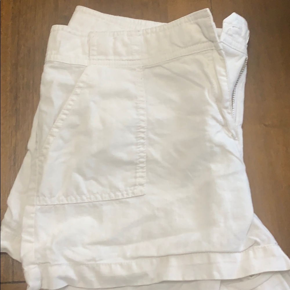 New York and co white shorts